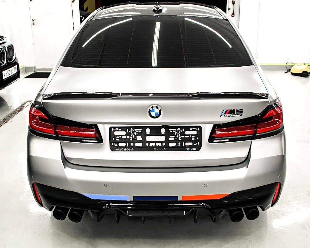 Оклейка BMW M5