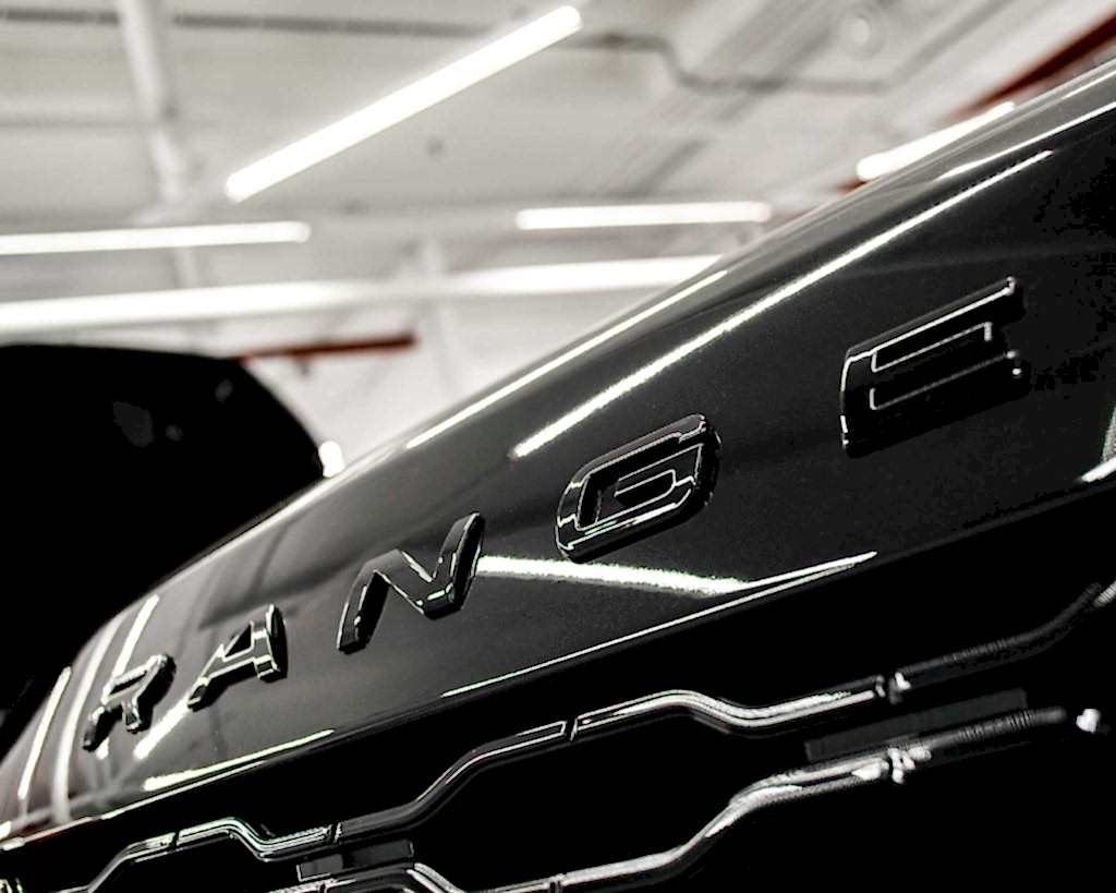 Оклейка Range Rover Two Tone