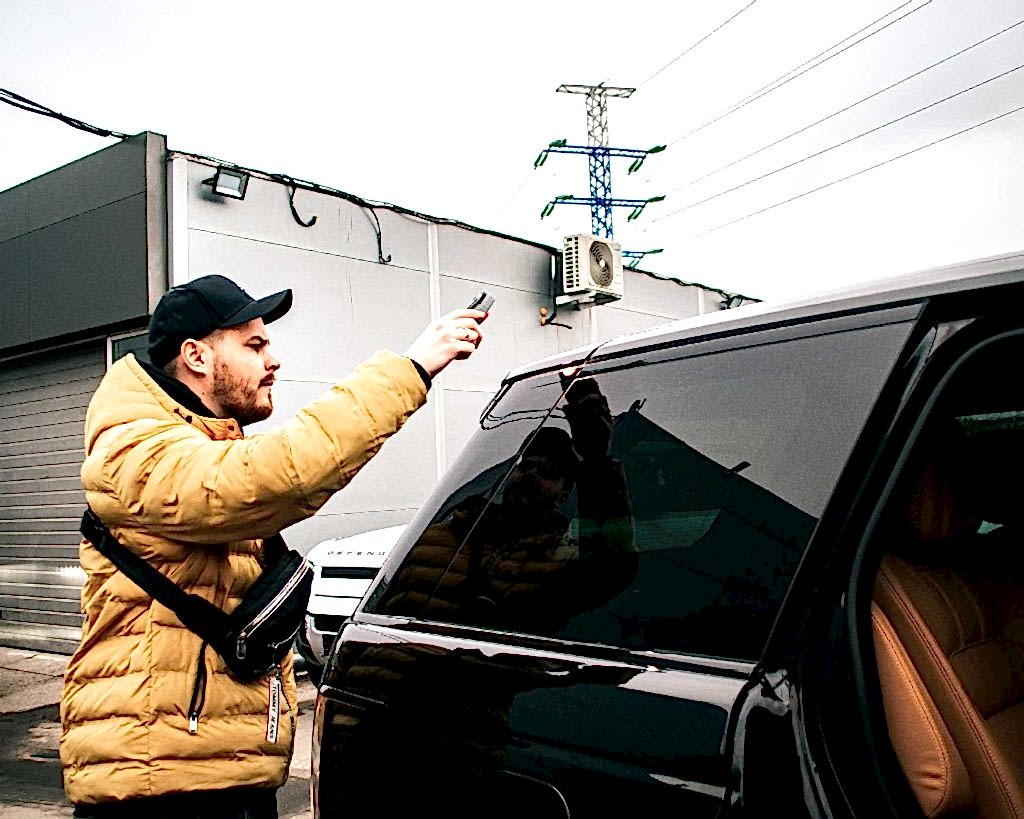 Оклейка Range Rover Two Tone