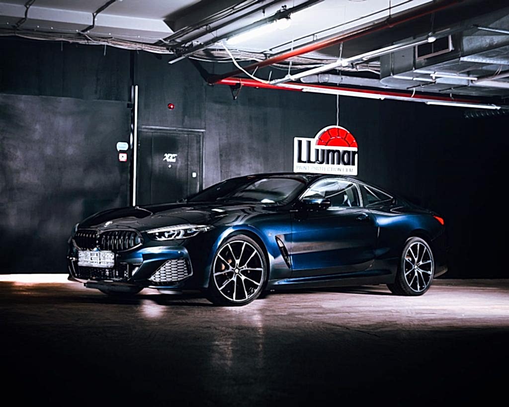 Оклейка BMW 8