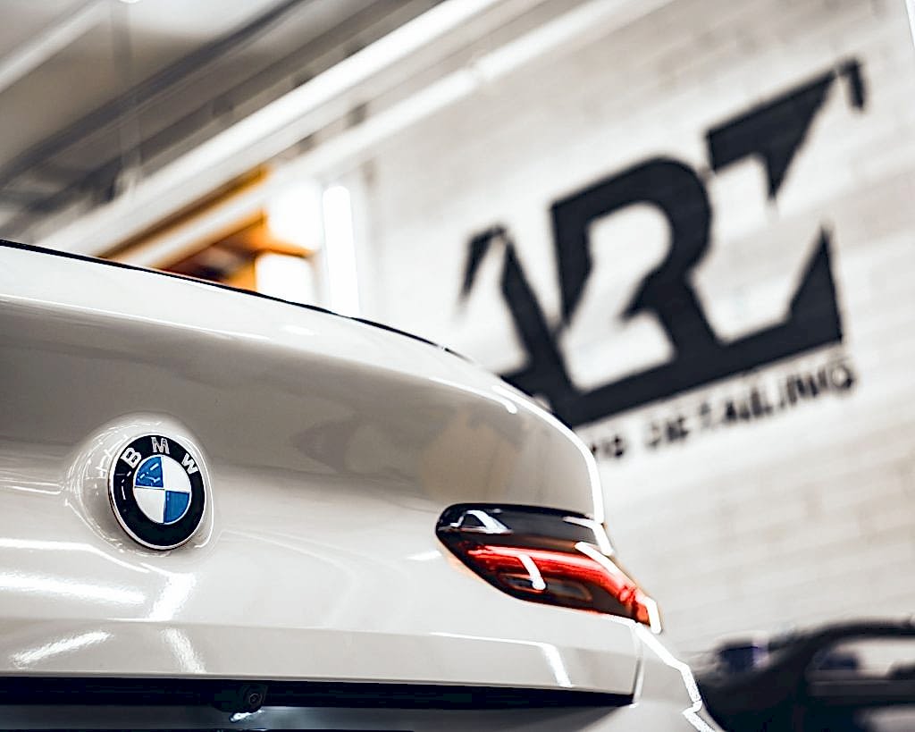 Оклейка BMW 8