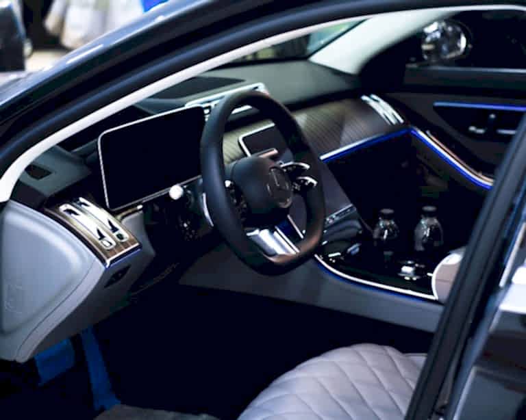Оклейка Mercedes-Maybach w223