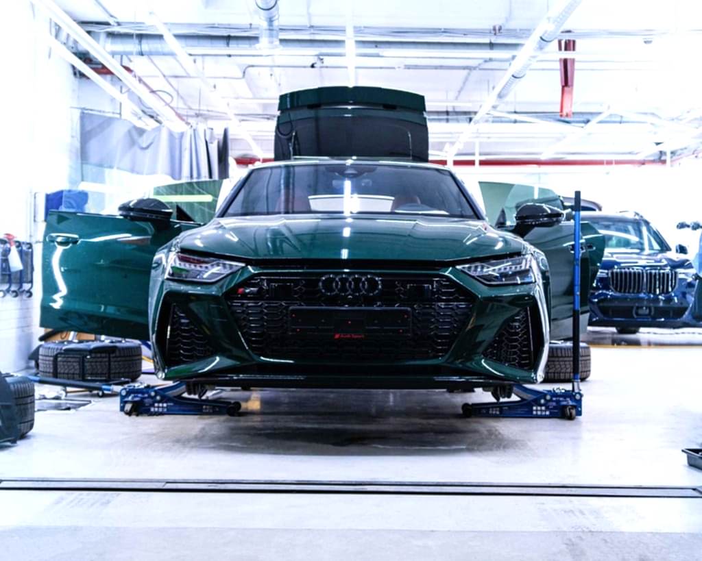 Оклейка Audi RS7