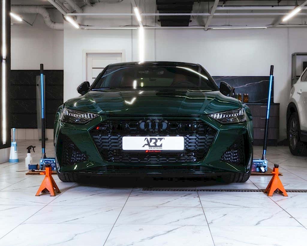 Оклейка авто глянцевой пленкой