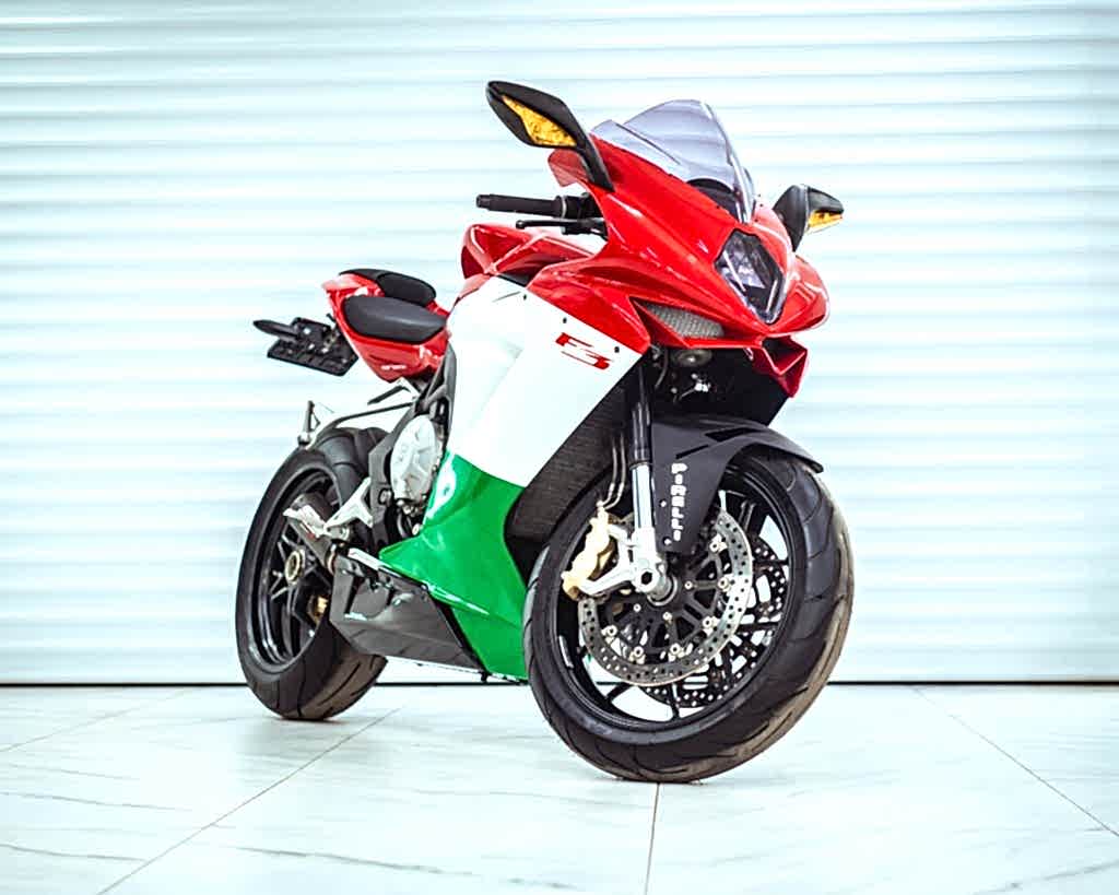 Оклейка мотоцикла Mv Agusta