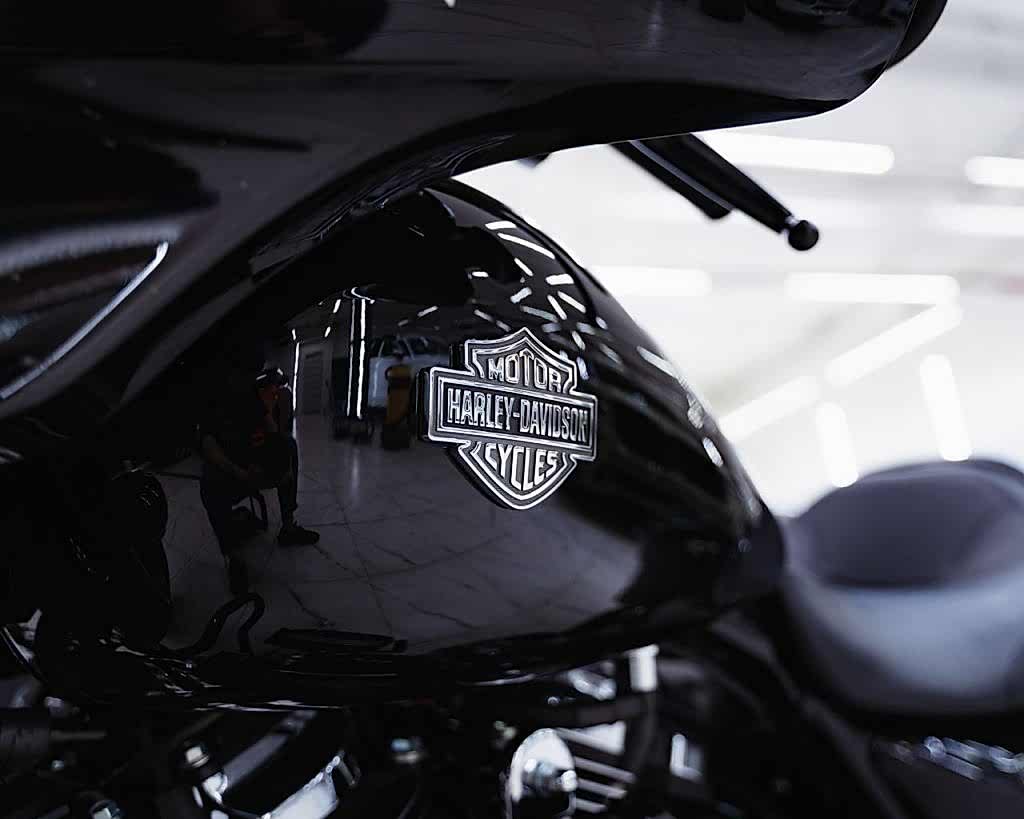 Оклейка мотоцикла Harley Davidson